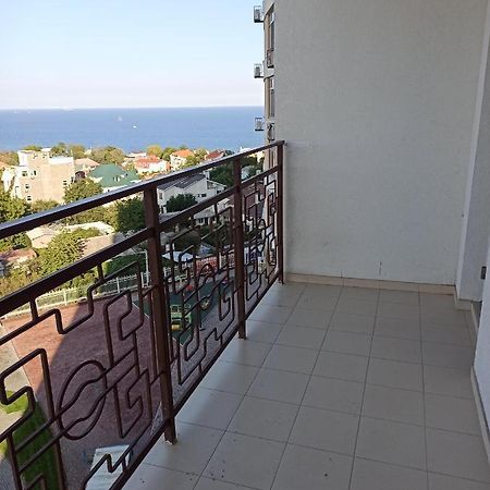 Самостоятельная Квартира Leilighet Odessa Eksteriør bilde